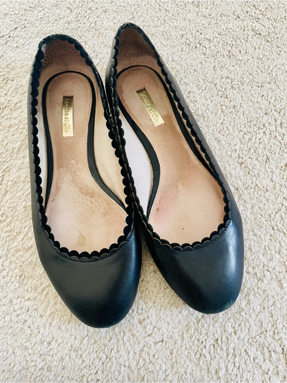 Louise et Cie Black Scalloped Leather Ballet Flats
